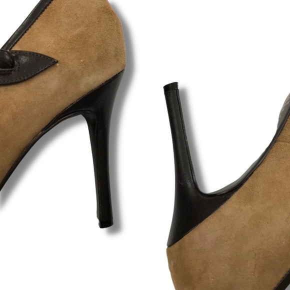 Colin Stuart Suede Pumps - Picture 4 of 6